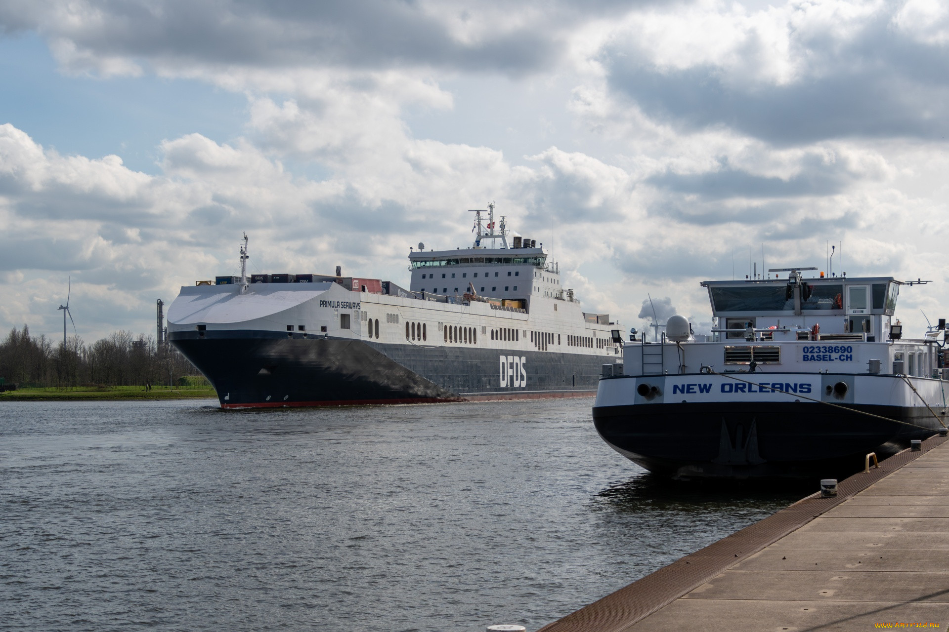 ,  , ro-ro, container, carrier, 